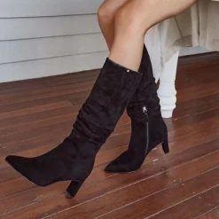 Ava II Black Fitted Leg