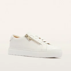 Billie II White