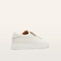 Billie II White