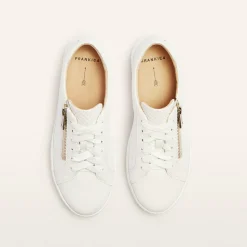 Billie II White