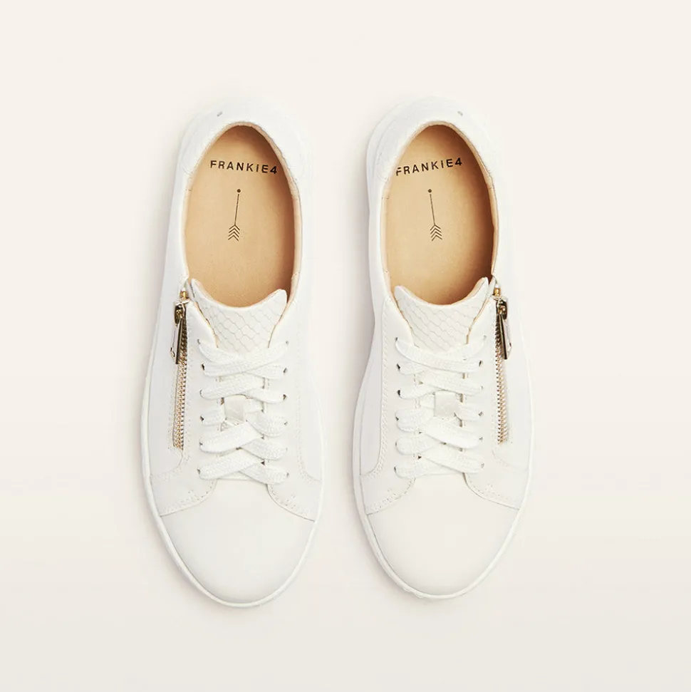 Billie II White