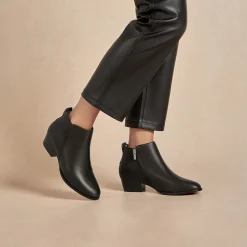 Charleston Black