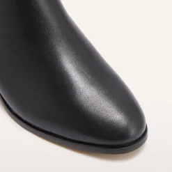 Charleston Black