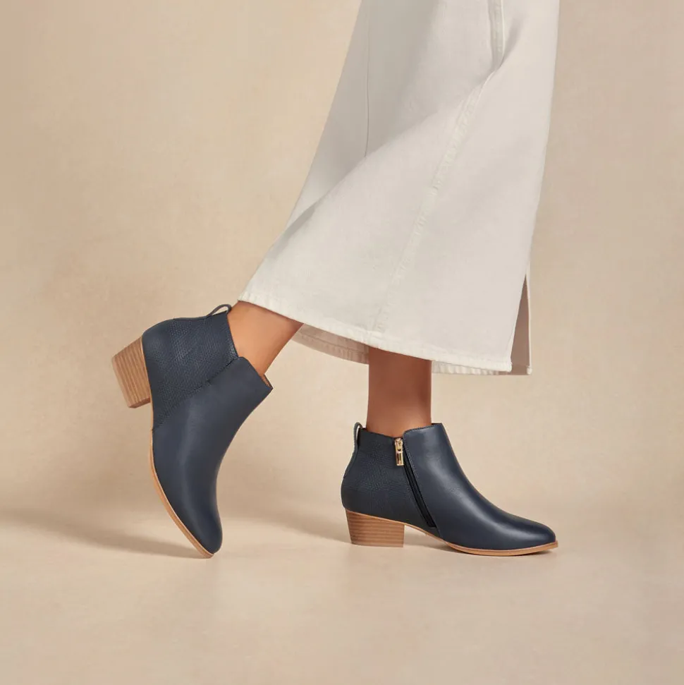 Charleston Dark Navy