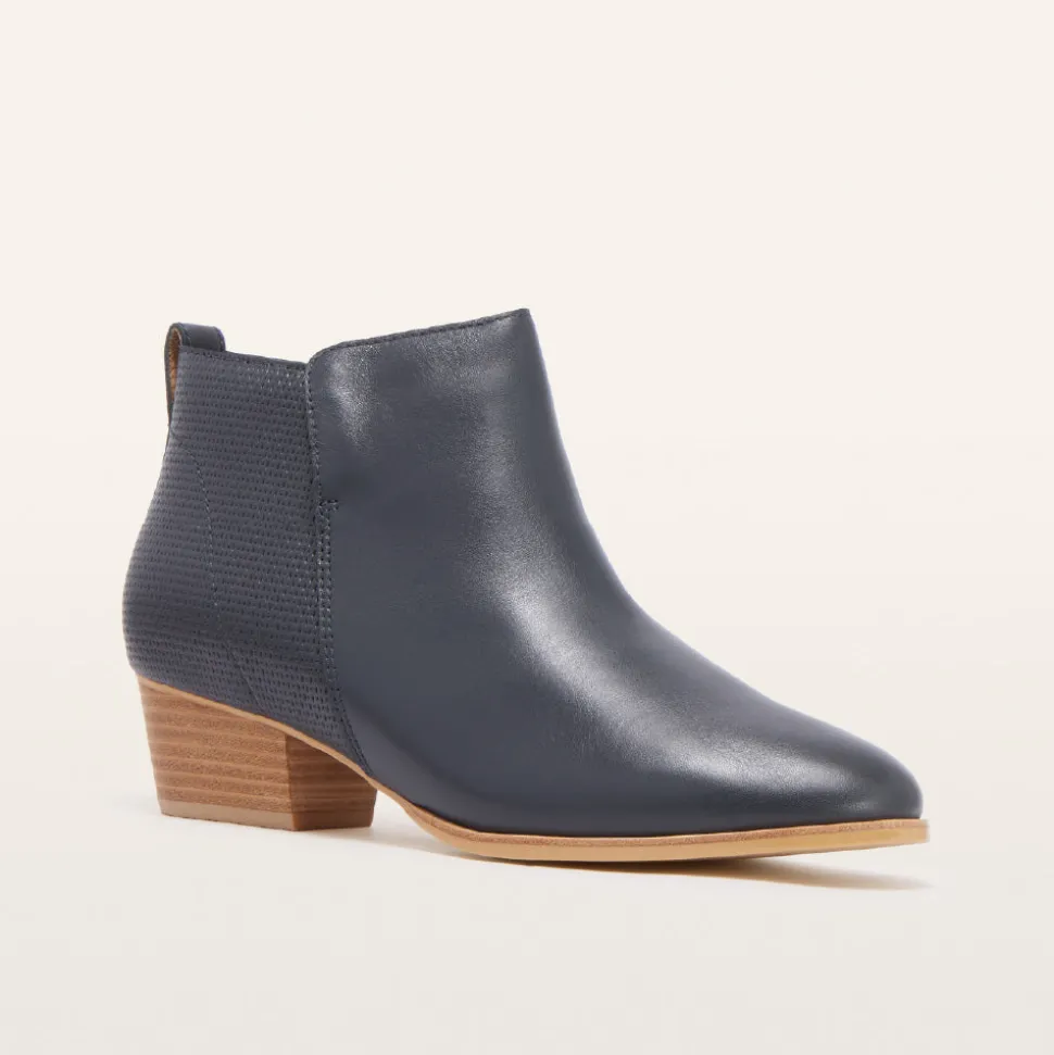 Charleston Dark Navy