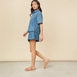 Deon Camel Stud