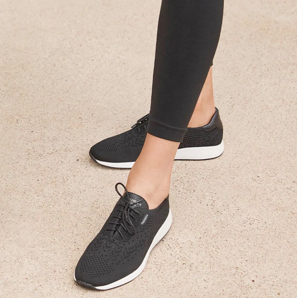 Dimity Black