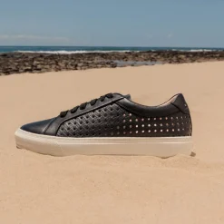 Mim IV Black Weave