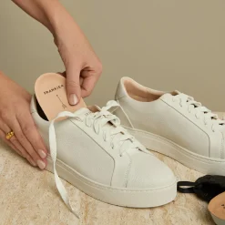 Mim V White Tumbled