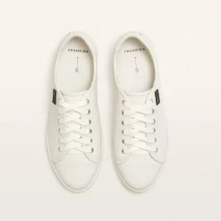 Nat III White