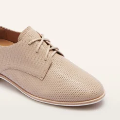 Olivia IV Warm Sand Punched