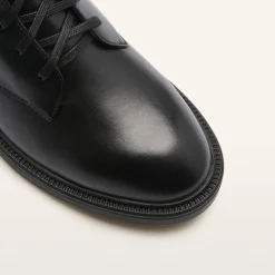 Scout Black